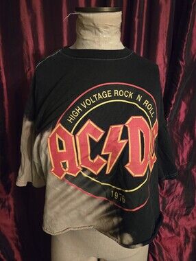 AC/DC Kids Tie-Dye Band Tee in Black, Cream & Red Logo